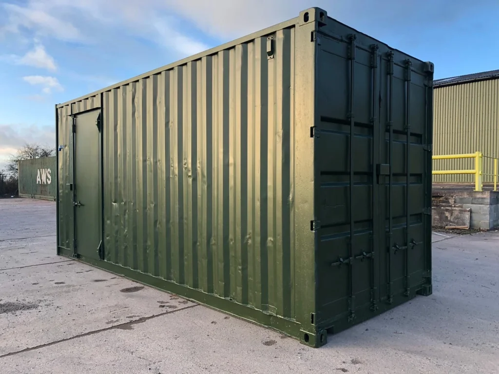 20 x 8Ft 9ft 6 high cube Container, With Anti Condensation, Lighting & Shelving. — view 8