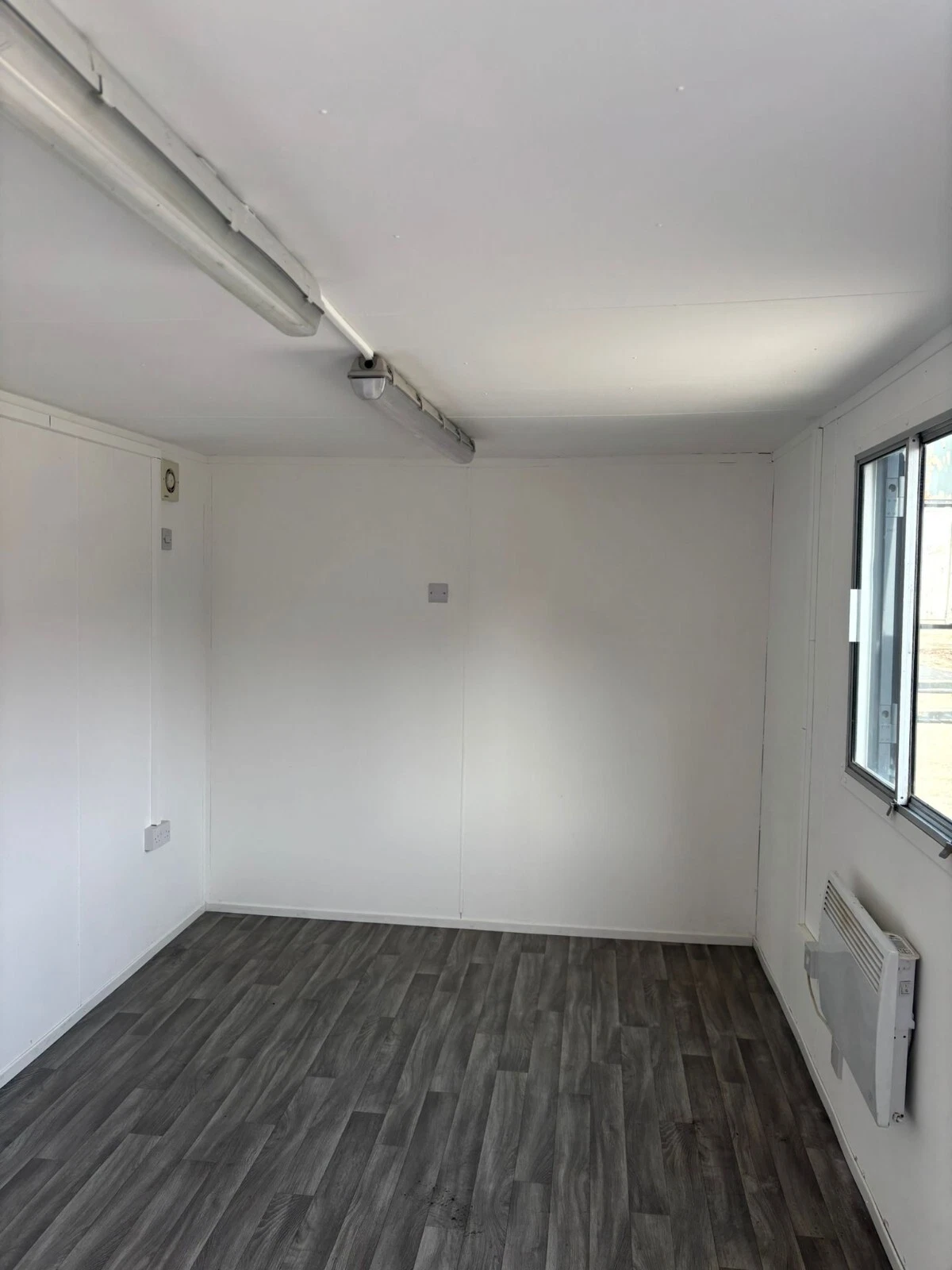 20ft Anti Vandal Office canteen with partition any colour — view 2