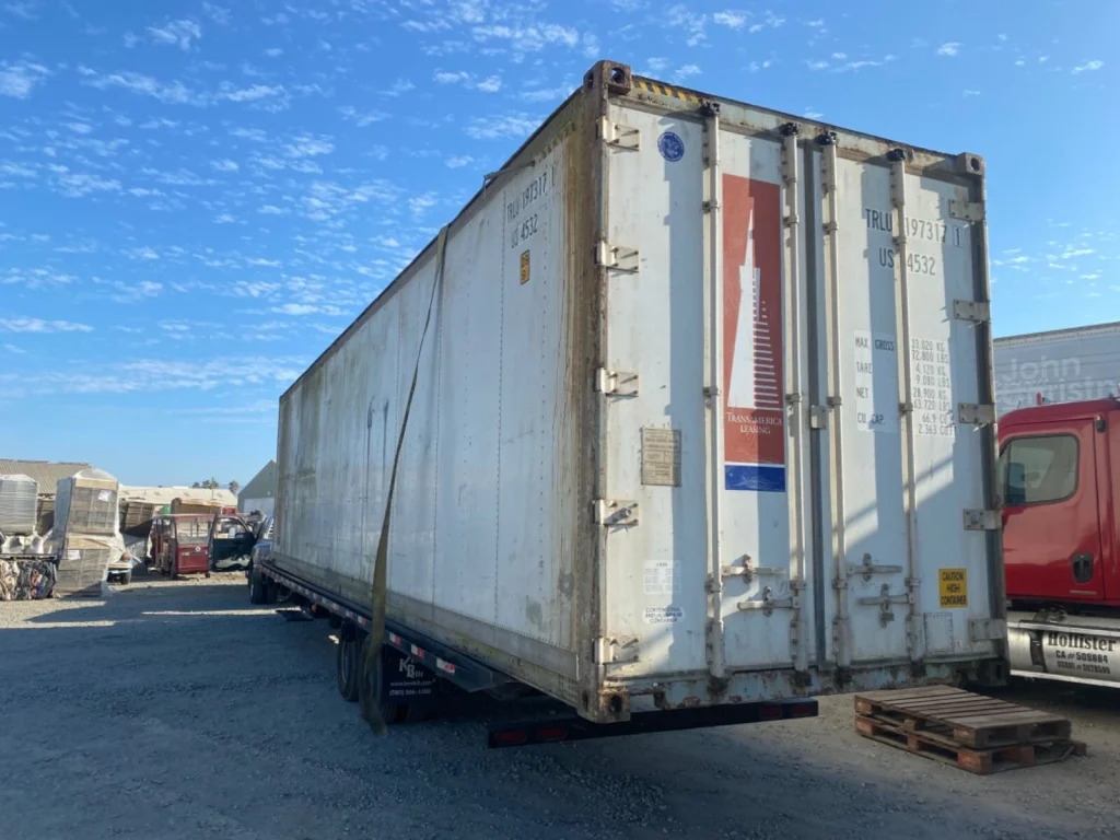 40ft Refrigerated Shipping Container – With Custom Side Door Access — view 8