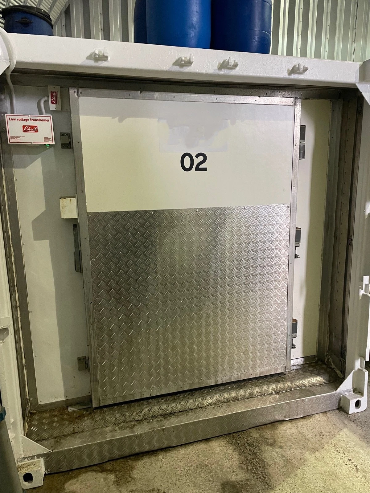 Govi 10ft Refrigerated Container (Fridge & Freezer) — view 2